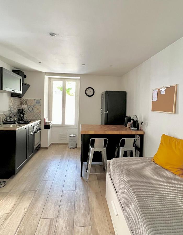 Charmant Studio Au Coeur Du Centre Ville 샤니 외부 사진
